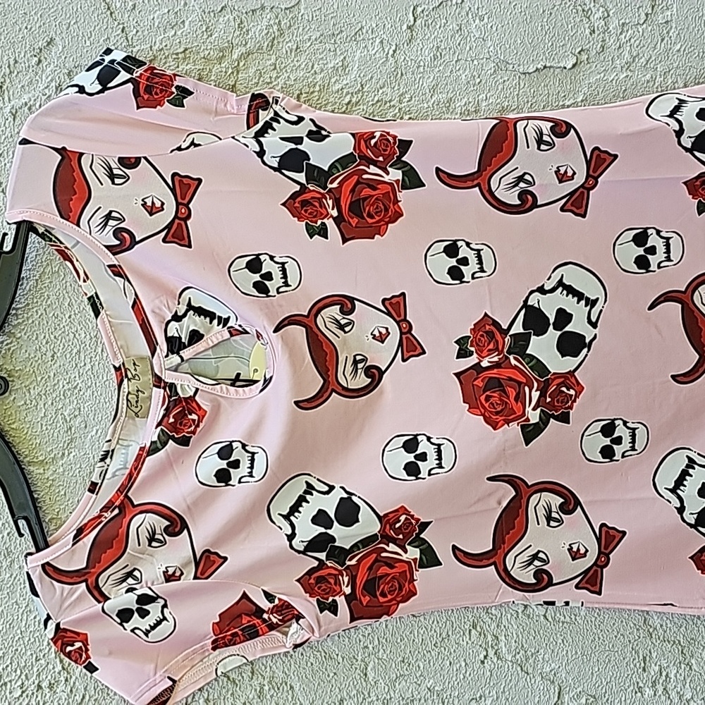 NWT NEW Lindy Bop Pink Key Hole Pin Up Top Skulls Roses She Devil Print